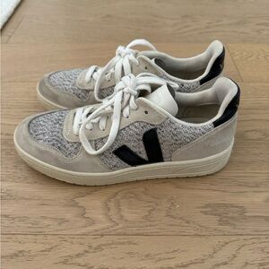VEJA V-10 Flannel Sneakers - Women’s Size 6